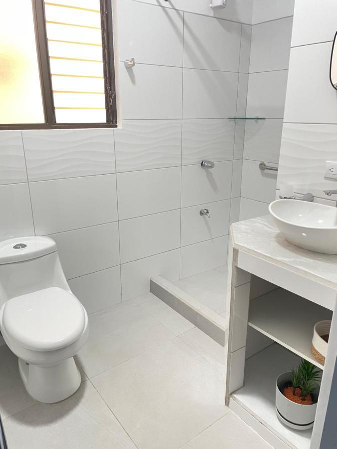 3 Min From Sjo Airport Kaeli Villa Alajuela Ngoại thất bức ảnh